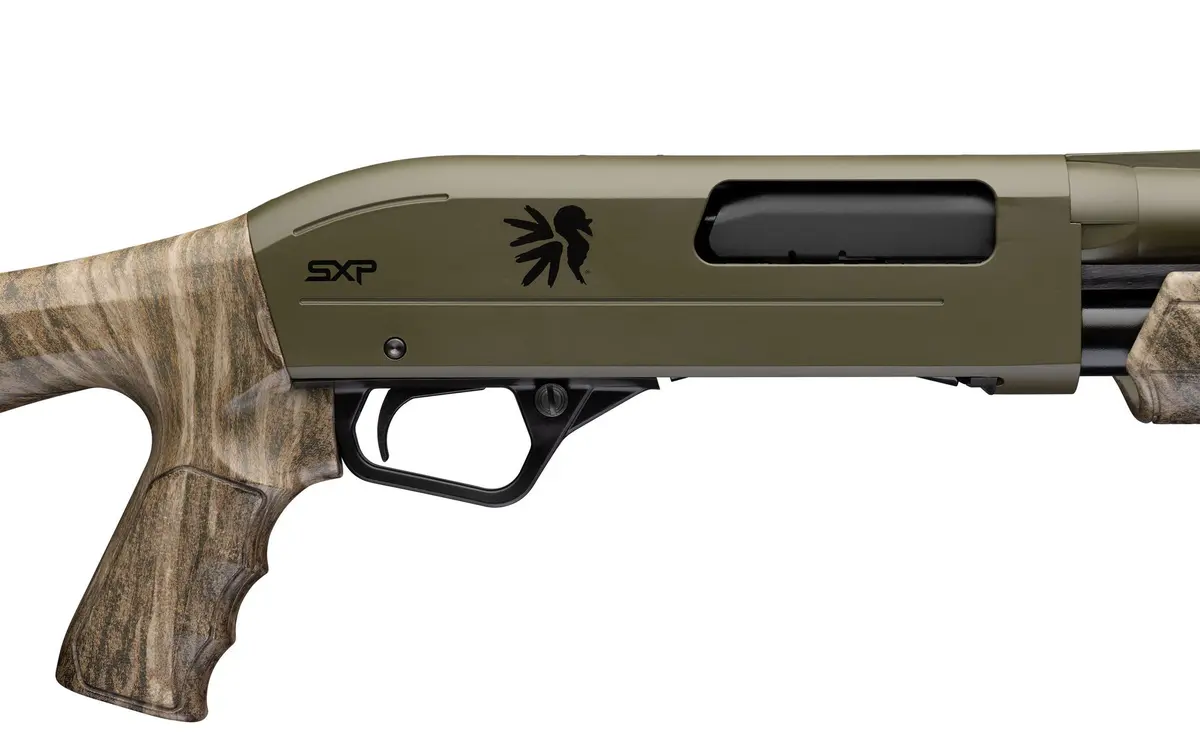 winchester-semi-auto-shotgun-sxp-long-beard-nwtf-mossy-oak-bottomland-512478290-03