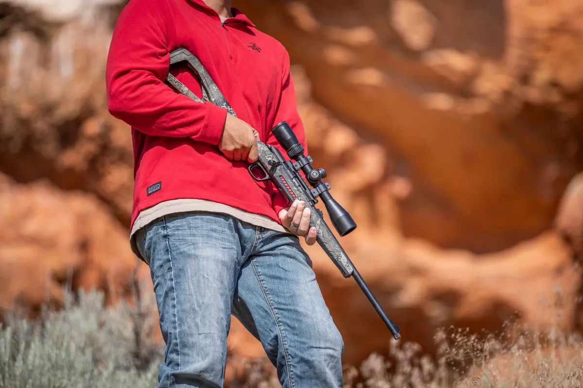 bolt-action-rimfire-rifle-xpert-truetimber-strata-525207102-L2