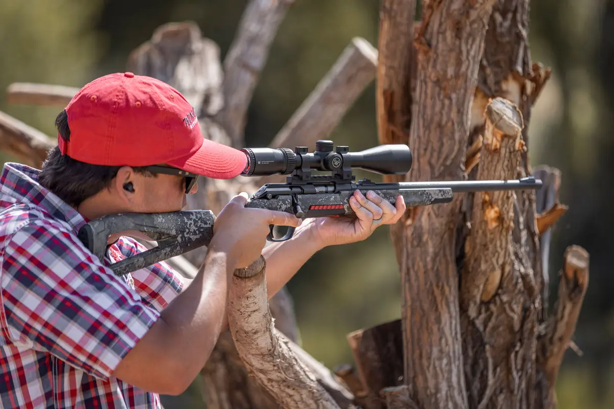 bolt-action-rimfire-rifle-xpert-truetimber-strata-525207102-L1