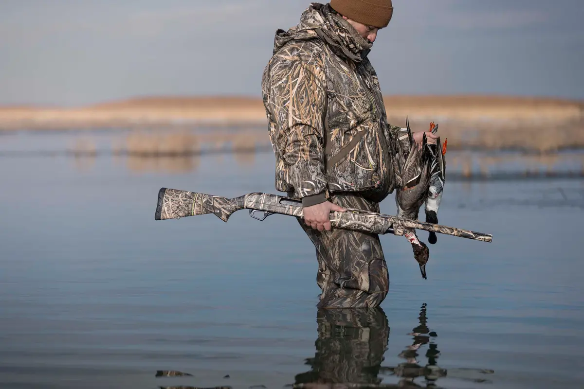 pump-shotgun-sxp-waterfowl-hunter-mosgh-512413292-L1