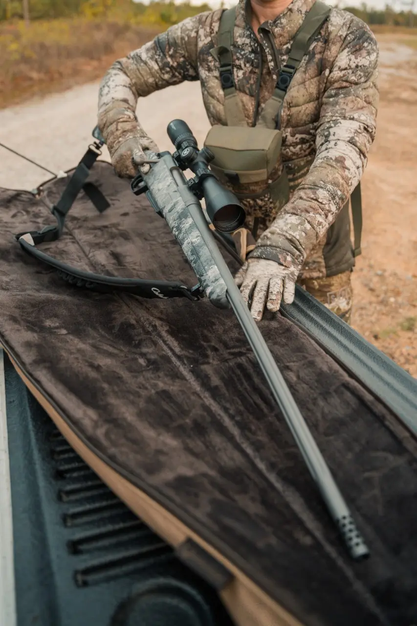 bolt-action-rifle-xpr-extreme-hunter-true-timber-midnight-mb-535776208-L4