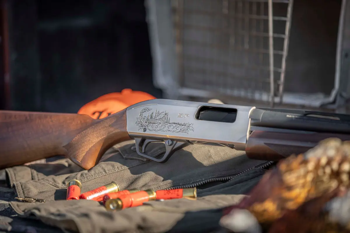 pump-shotgun-sxp-upland-field-512404392-L1
